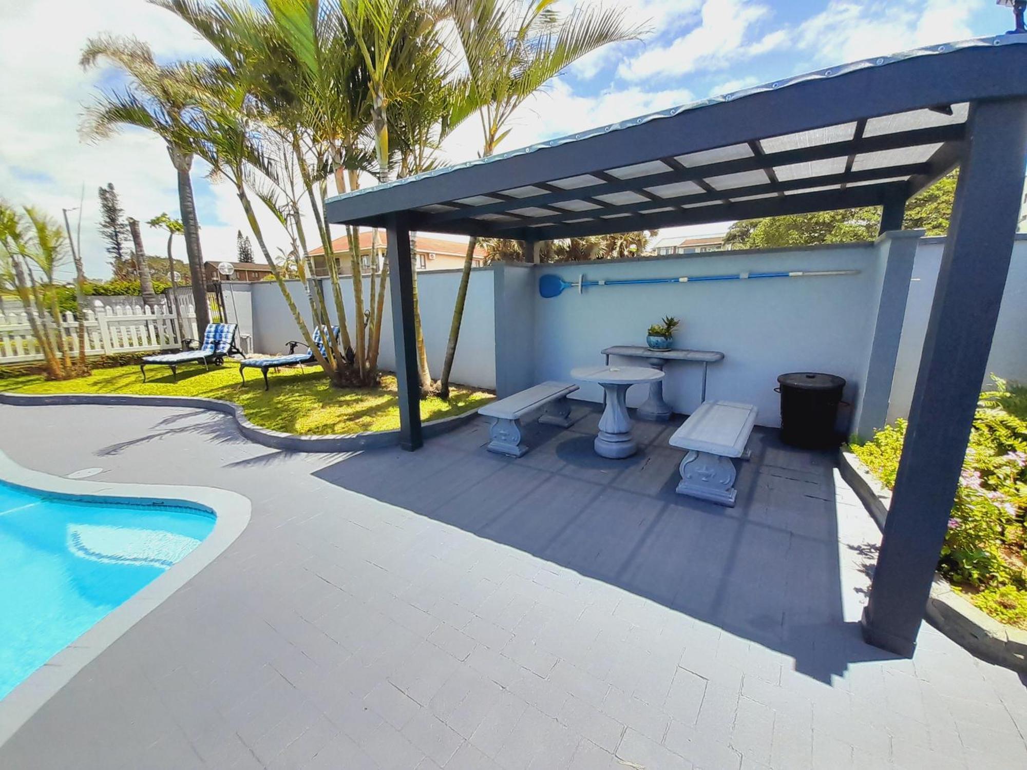 Sea Breeze Shelly Beach Exterior photo